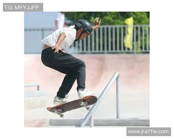 成都攀岩队在滑板精英赛中以51分稳居积分榜首位 成都攀岩队在滑板精英赛中以51分稳居积分榜首位